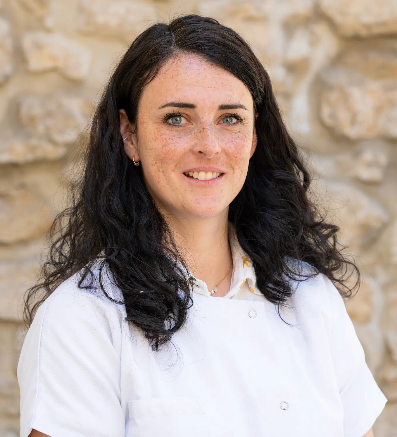 Laure Grande — Ostéopathe / Acupunctrice
