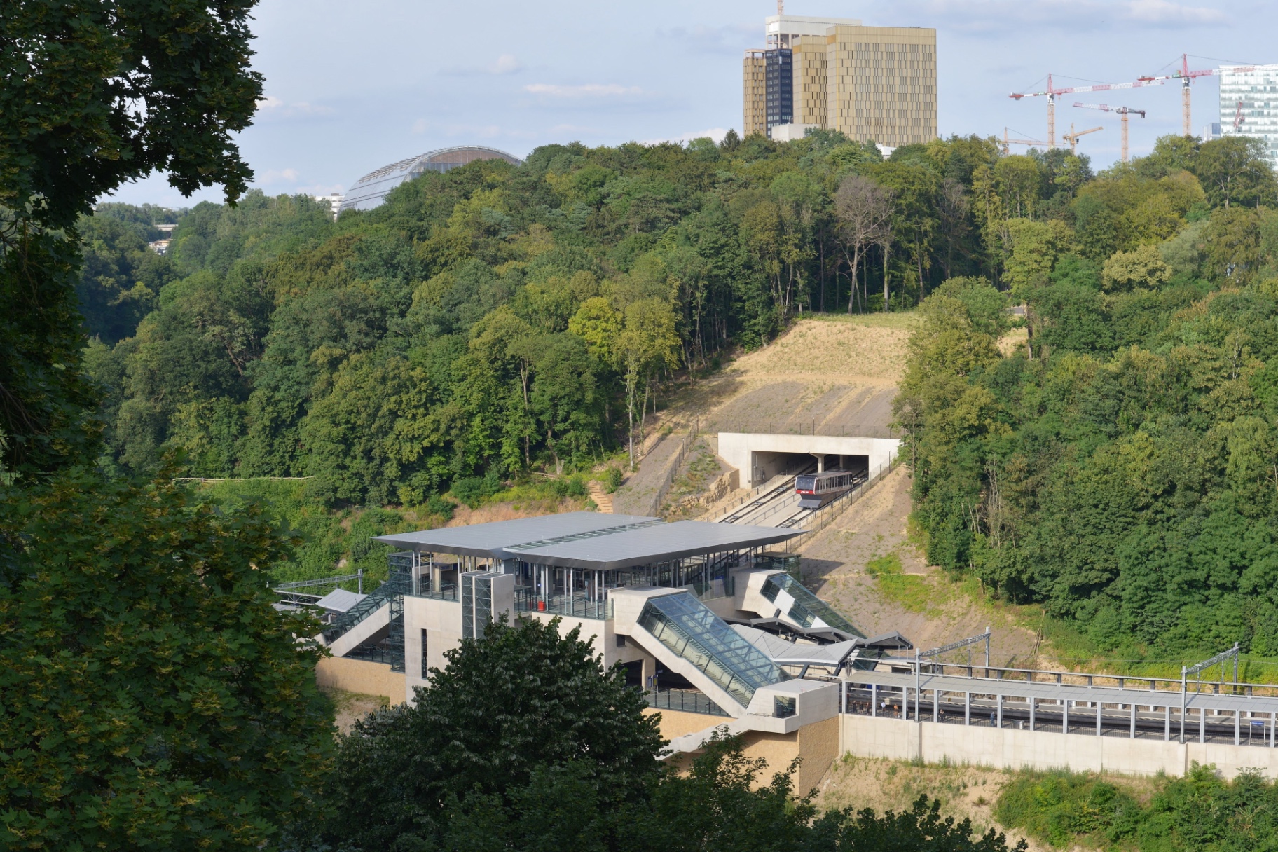 Pfaffenthal-Kirchberg train station, 3 minutes from Luxembourg Central Station